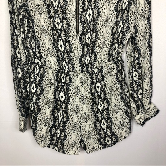 Volcom Black & White Printed V-Neck Long Sleeve Romper M - Picture 9 of 9